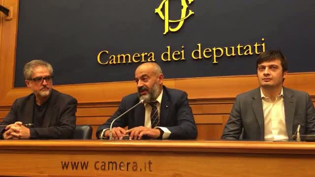 Elezioni 2022, Paragone: "Raccolta firme è impossibile" - Video