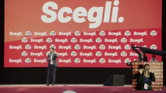 Elezioni 2022, Speranza contro Meloni: "Fai occhiolino a no vax" - Video