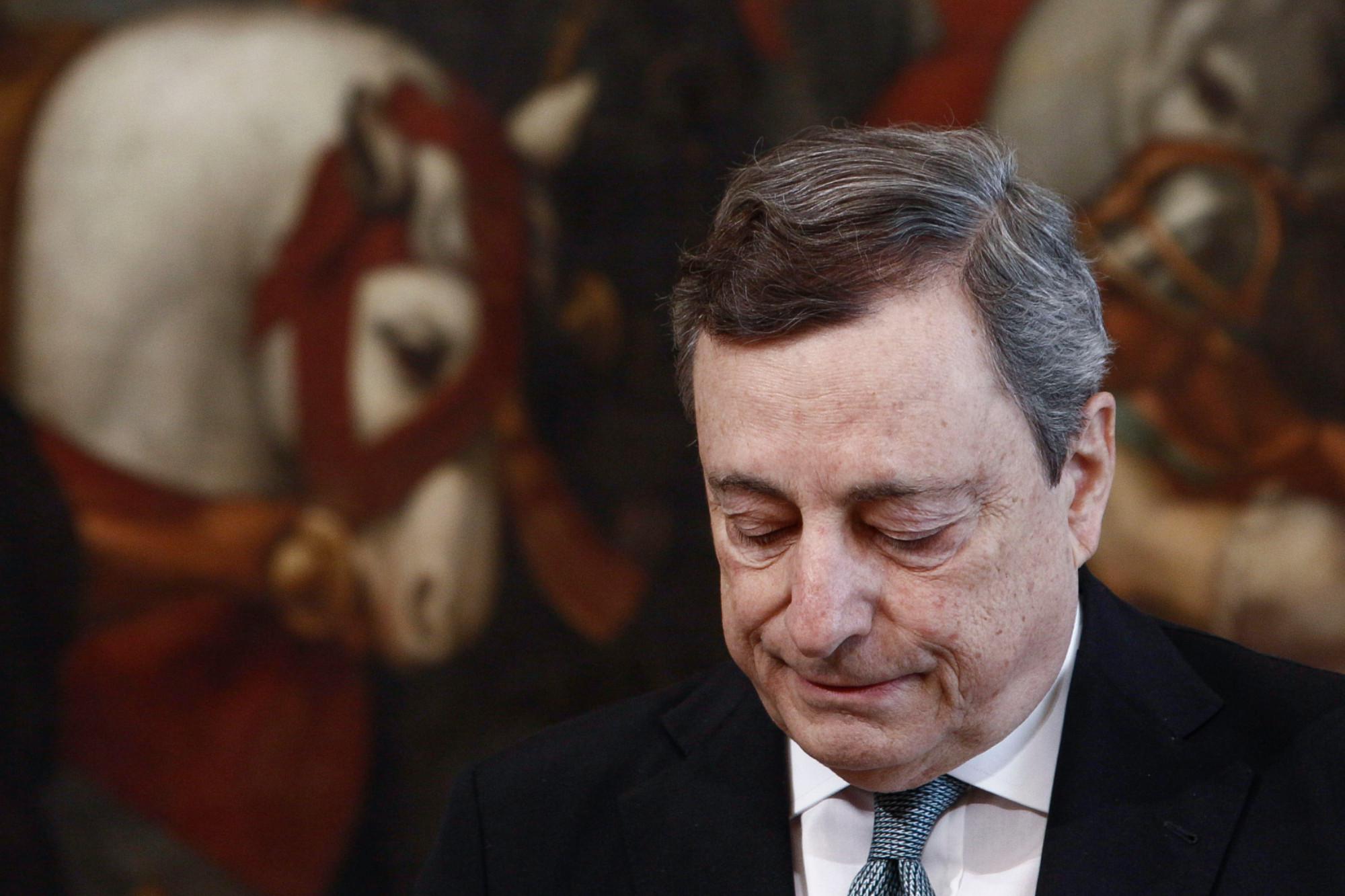 Elezioni politiche 2022, The Observer: "Draghi pugnalato alle spalle"