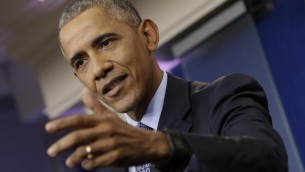 Elezioni Usa, da Barack e Michelle Obama sostegno a Kamala Harris come presidente - Video