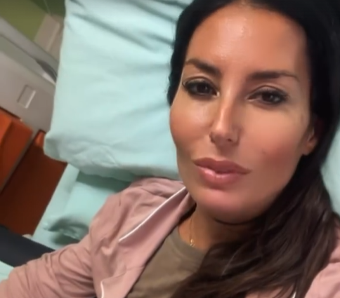 Elisabetta Gregoraci, il messaggio dal letto dell'ospedale dopo il secondo ricovero