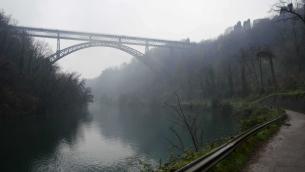 Esce per fare jogging, donna trovata morta nel fiume Adda