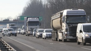 Esodo, traffico da bollino nero sulle autostrade: le previsioni per il weekend