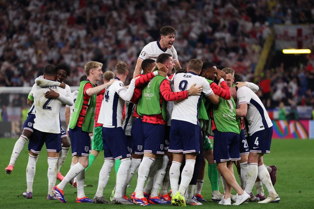 Euro 2024, Inghilterra batte Olanda 2-1 al 90' e vola in finale