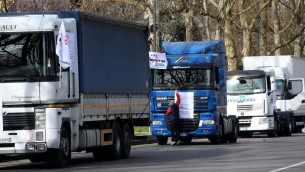 Milano, sciopero degli autotrasportatori aderenti al sindacato Unatras