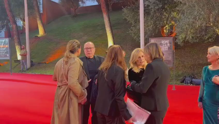 Festa del Cinema di Roma al via, parterre di star sul red carpet: assente il ministro Giuli - Video