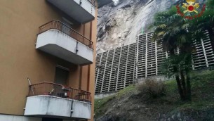 Frana a Luino, massi da costone roccioso: evacuate 11 famiglie