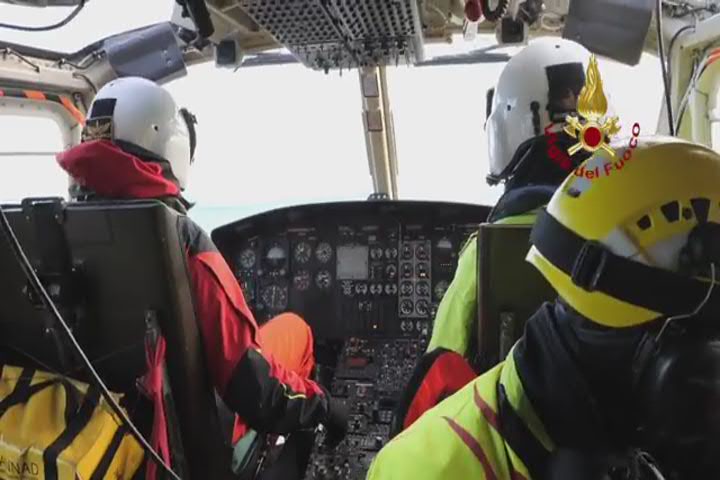 Frana Ischia, video dall'elicottero: fango cancella case e strade