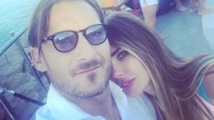 Francesco Totti e Ilary Blasi, l'addio ufficiale è trend mondiale su Twitter