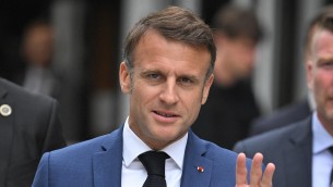 Francia, Macron: "Nuovo governo dopo le Olimpiadi di Parigi 2024"