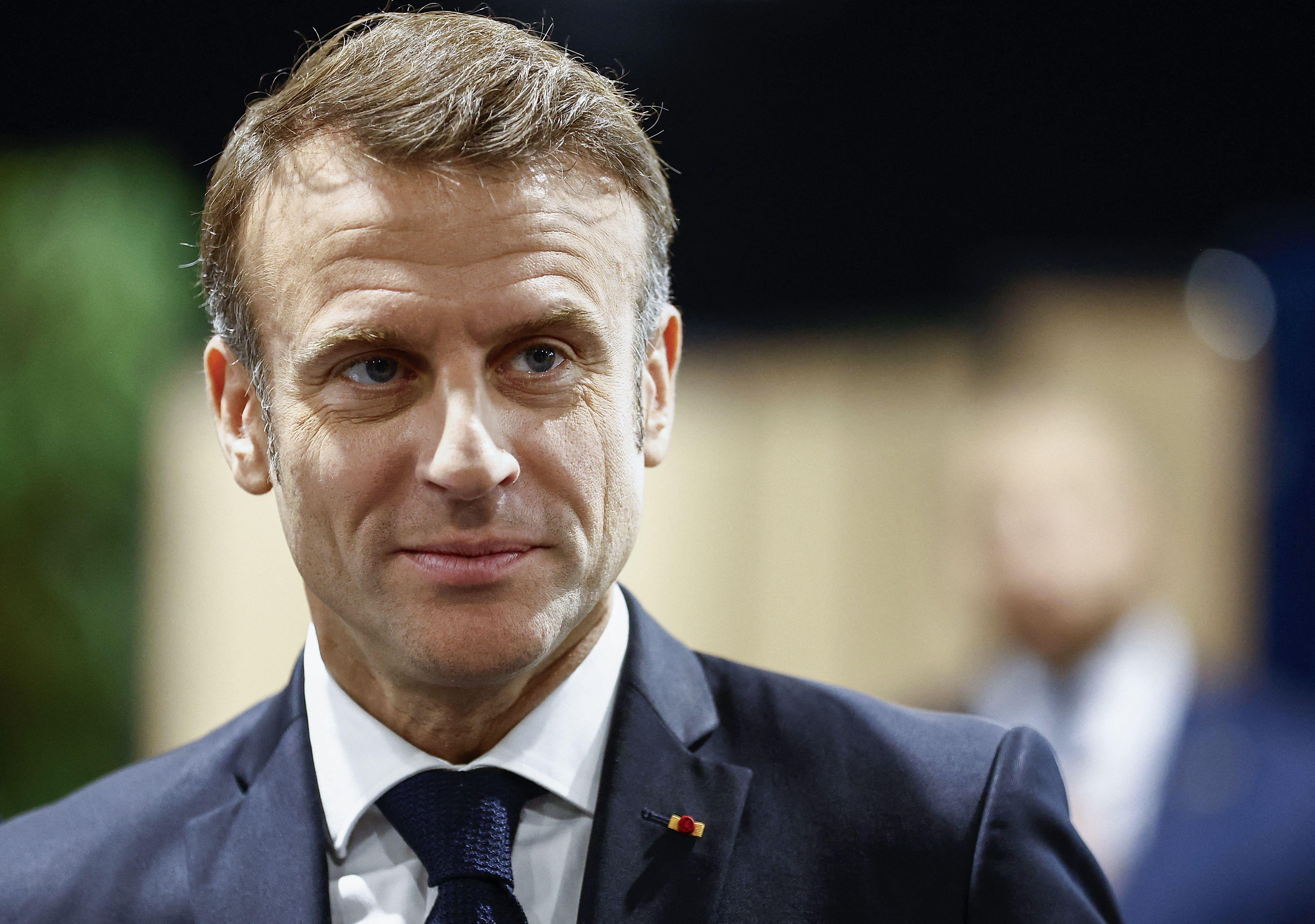 Francia, media: incontro segreto tra Macron e Larcher all'Eliseo