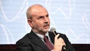 G7, Schillaci: "Lotta a resistenza antibiotici sfida urgente, minaccia non conosce confini"