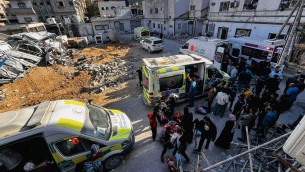 Gaza, 25 morti in bombardamento a Beit Lahiya: 13 erano bambini