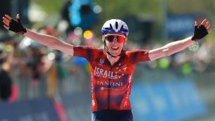 Giro d'Italia, Martin trionfa nella 17esima tappa
