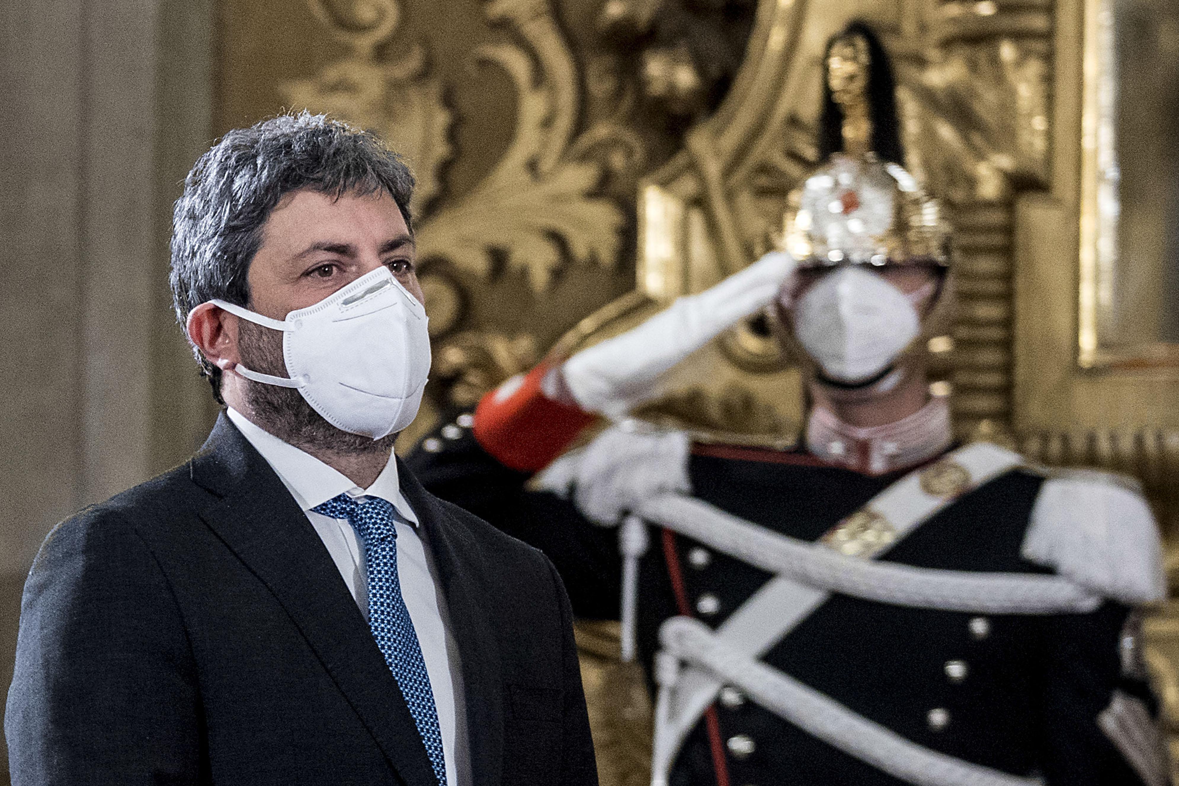 Governo, Fico in campo per Conte ter tra mille ostacoli