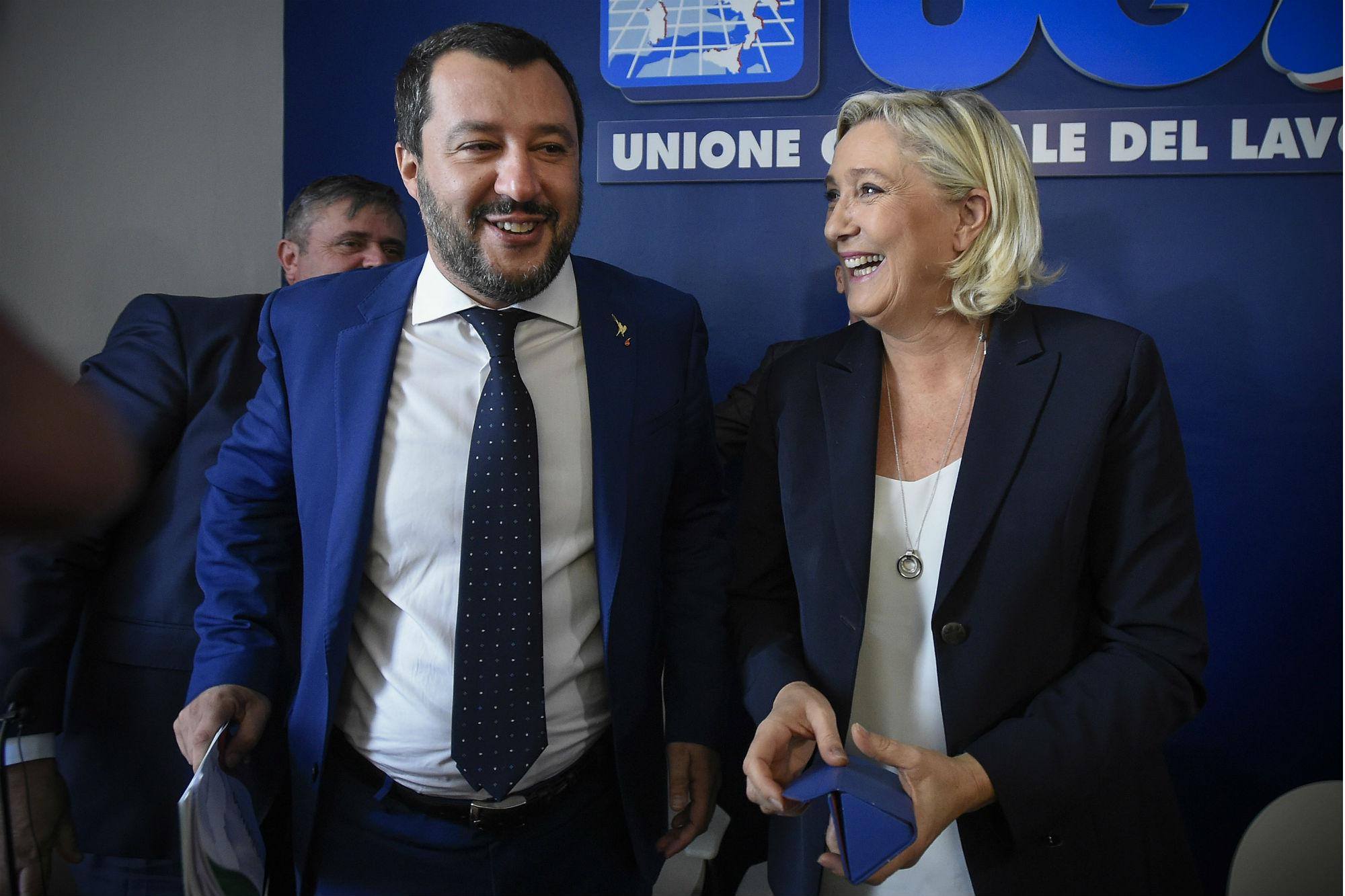 Governo Meloni, Marine Le Pen: "Ovunque in Europa i patrioti arrivano al potere"