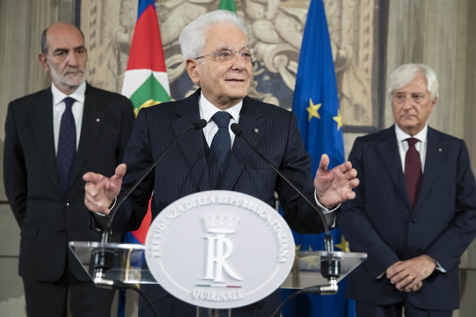 Governo Meloni, Mattarella: "Tempi brevi grazie a esito chiaro elezioni"