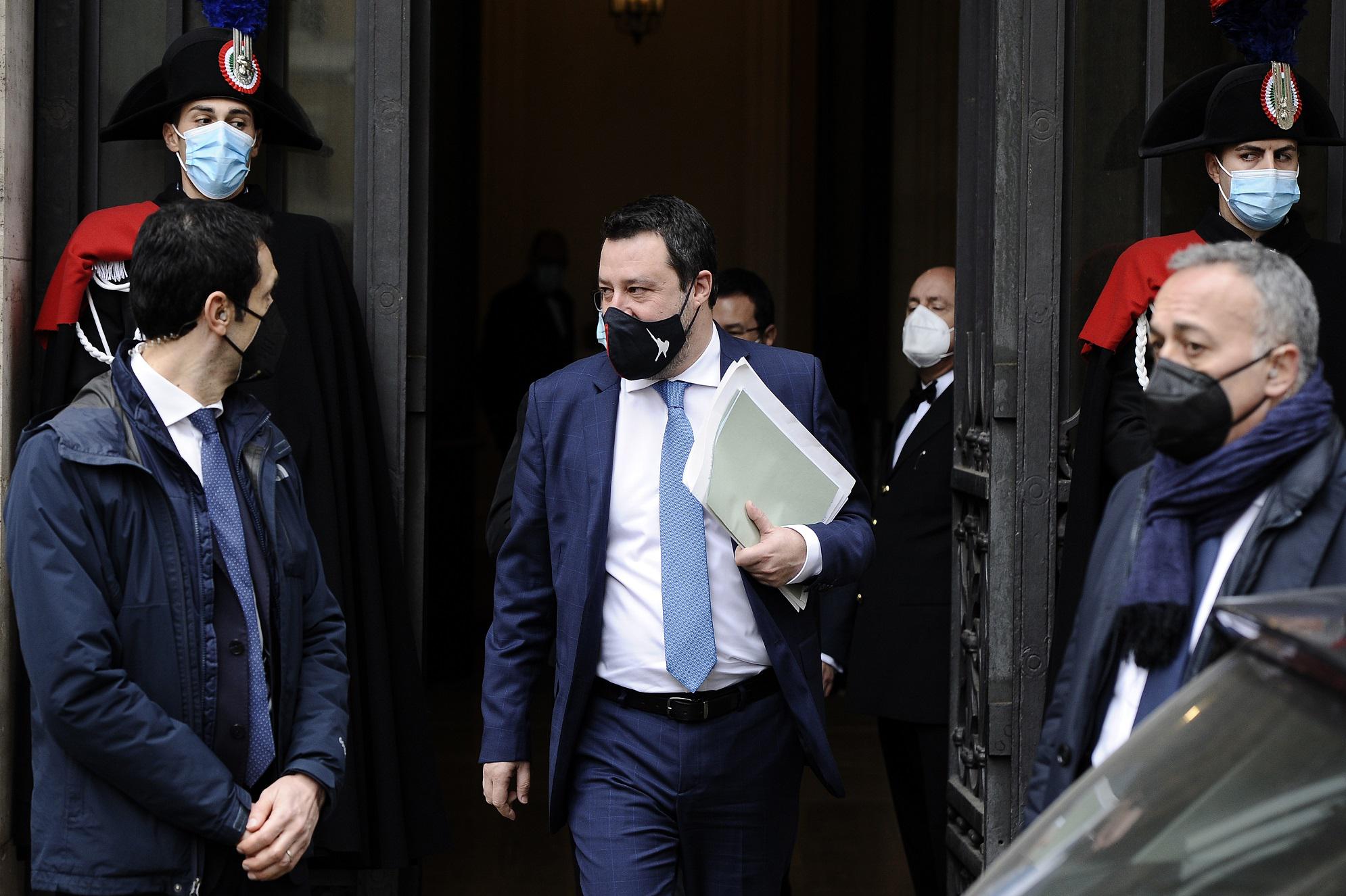 Governo, Salvini da Draghi: "Chiusure mirate e ritorno alla vita"