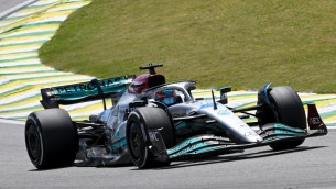 Gp Austria, Russell vince con Mercedes e Sainz terzo con Ferrari