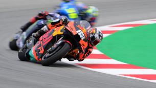 Gp Catalogna, Rossi e Marquez cadono: vince Oliveira