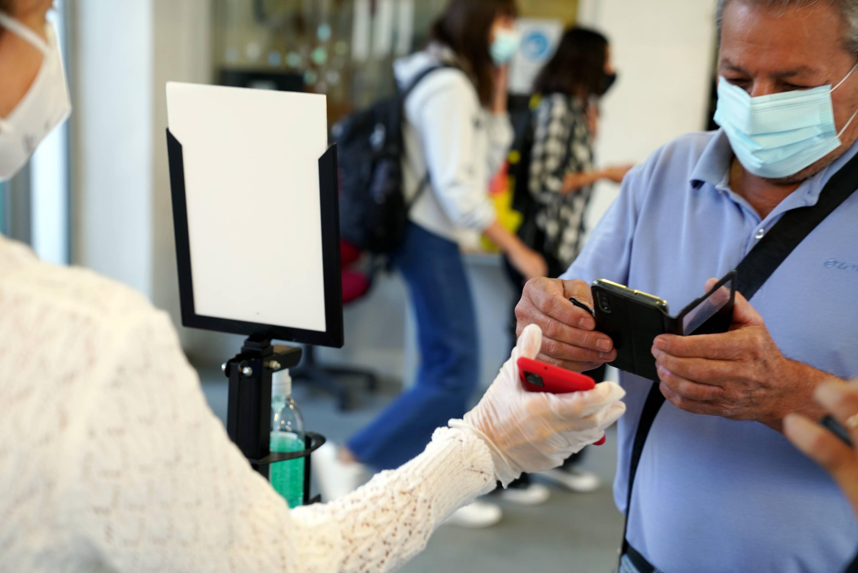 Green pass obbligatorio per lavoratori privati e pubblici