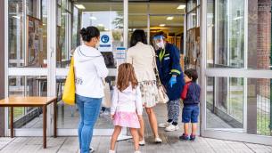 Green pass scuola, obbligatorio anche per genitori. Multe fino a 1