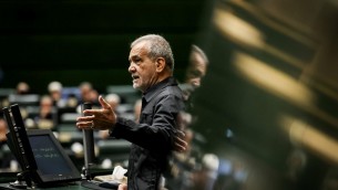 Guerra totale contro Israele? In Iran è braccio di ferro tra presidente Pezeshkian e Pasdaran