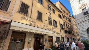 Il ristorante 'Alfredo alla Scrofa' e le sue Fettuccine alla Alfredo compiono 110 anni - Video