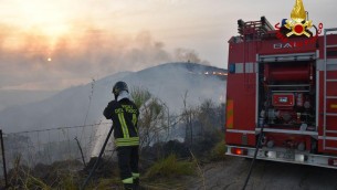 Incendi Sicilia, allarme diossina a Palermo