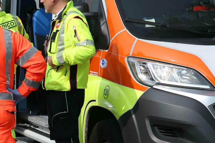 Incidente sul lavoro nel Leccese, operaio muore schiacciato da camion