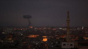 Israele-Gaza, nella notte ancora razzi e raid