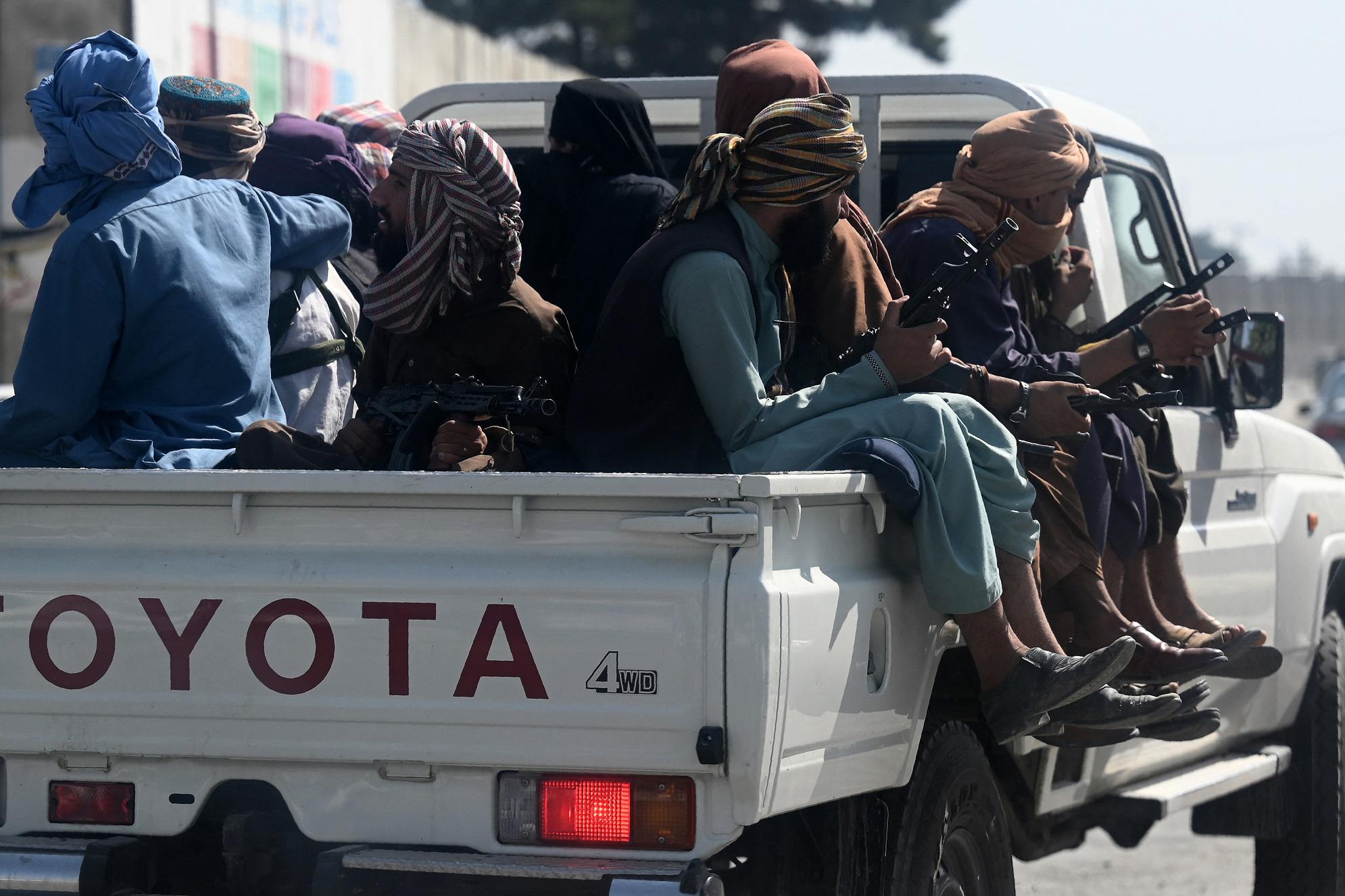 Kabul, talebani sparano per festeggiare: 17 morti e 40 feriti