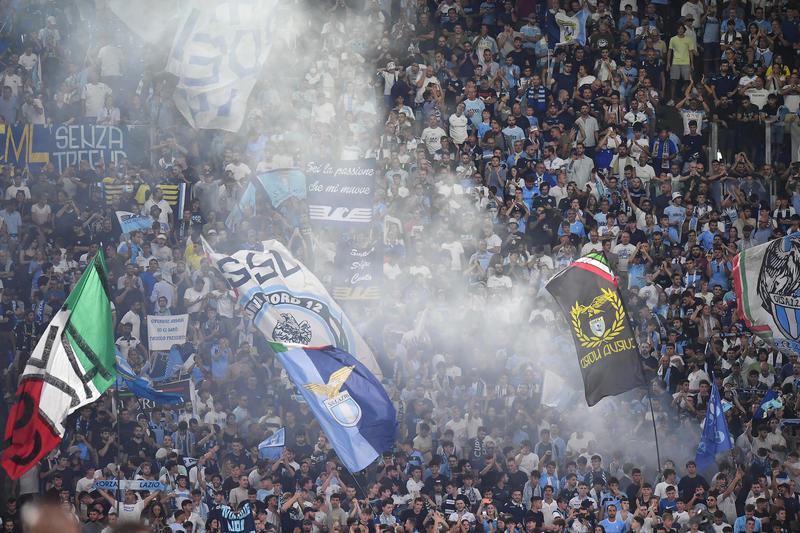 Lazio, vietata la trasferta contro l'Ajax: "Rischio scontri antisemiti"