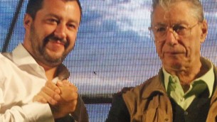 Lega, Salvini a casa di Bossi a Gemonio: "Una bella chiacchierata"