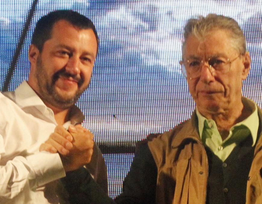 Lega, Salvini a casa di Bossi a Gemonio: "Una bella chiacchierata"