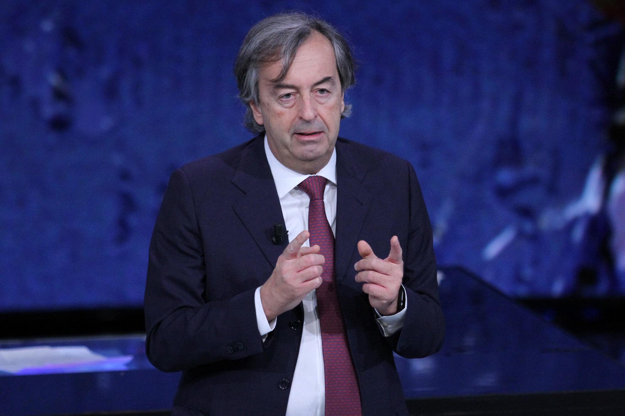 Lockdown, Burioni: "Covid non si risolve con chiusure ma con vaccino"