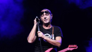 Luca Carboni, la rivelazione shock: "Ho avuto un tumore ai polmoni"