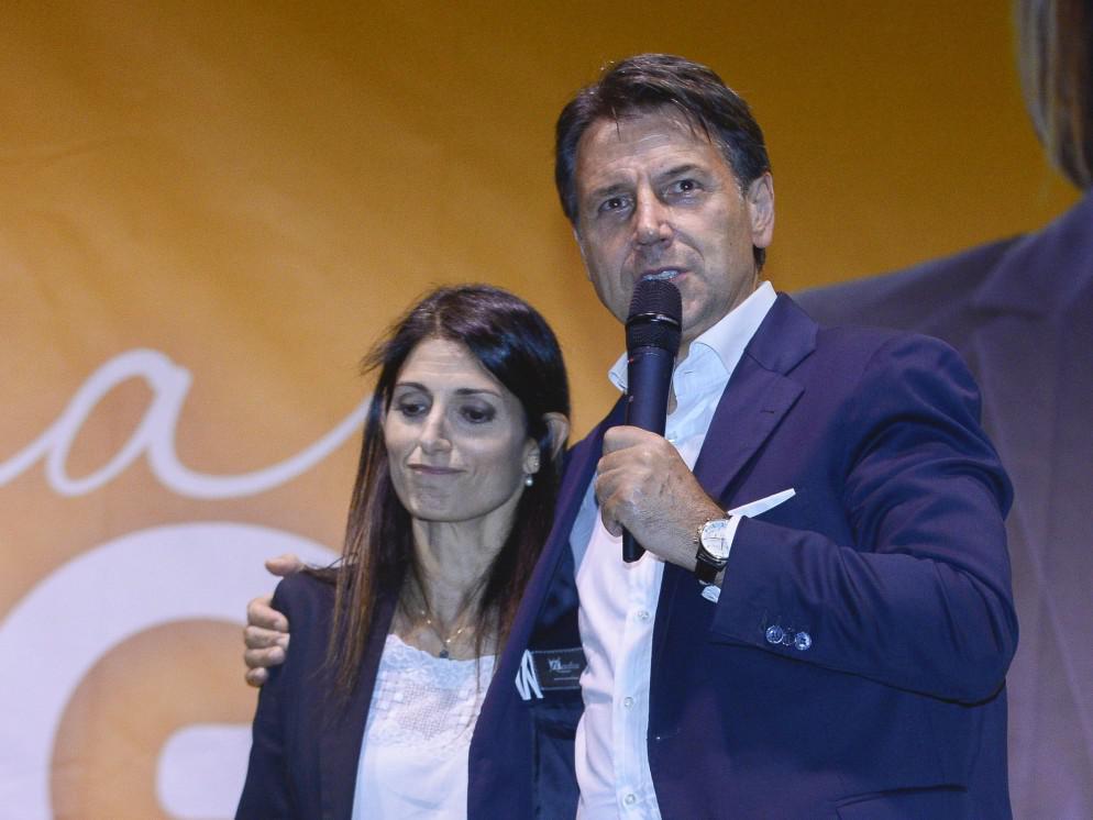 M5S, cresce pressing su Raggi: "Spieghi se sta sabotando Conte"