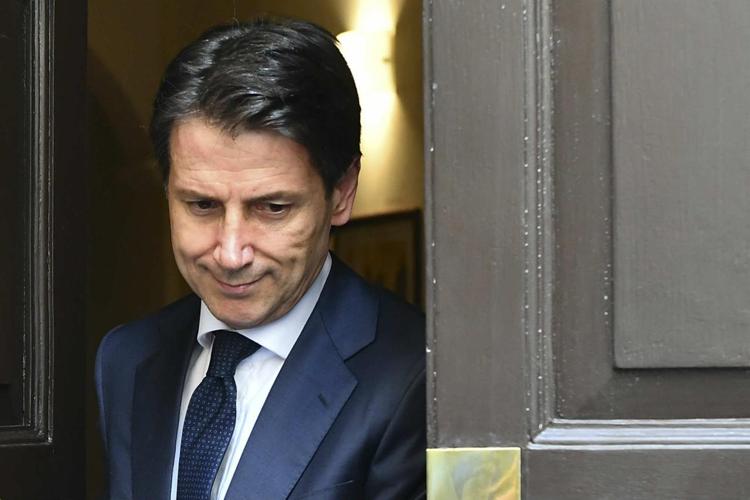 M5S, gelo Conte-Grillo: altolà del garante su governo e 2 mandati