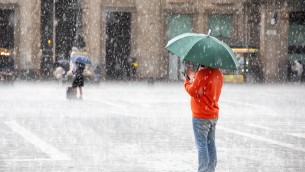 Maltempo con piogge forti fino a giovedì, poi torna il caldo estivo (ma non per molto)