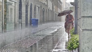 Maltempo in Toscana: nubifragi a Castelfiorentino e Pitigliano, fulmine su Basilica nel Pisano