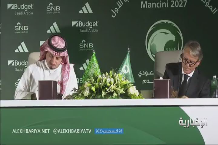 Mancini ct Arabia Saudita, la firma del contratto - Video