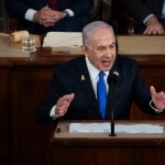 Mandato d'arresto, ira Netanyahu: "Giudici antisemiti, decisione assurda"