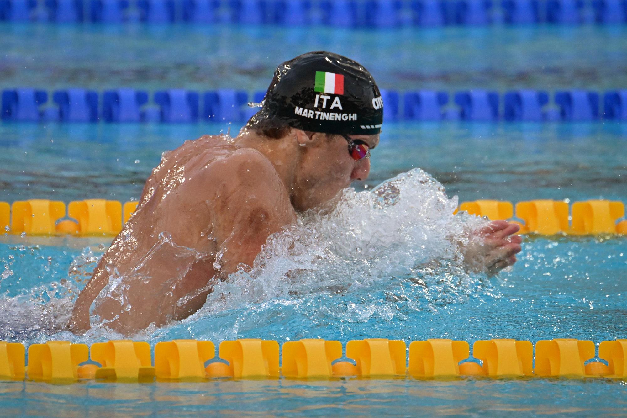 Martinenghi, oro di Parigi 2024 incoronato da Pellegrini e Paltrinieri