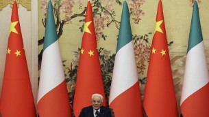 Mattarella a Pechino: "Riequilibrare rapporti commerciali, più investimenti Cina in Italia"