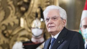 Mattarella: "Sono vecchio, tra 8 mesi potrò riposarmi"