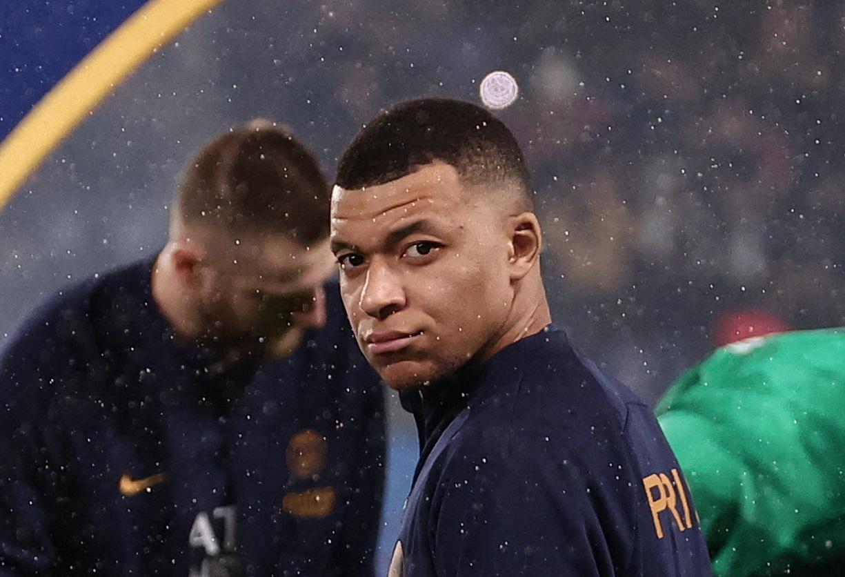 Mbappé smentisce accuse di stupro in Svezia: "Fake news"