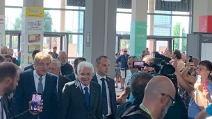 Meeting di Rimini, Mattarella accolto dagli applausi della folla