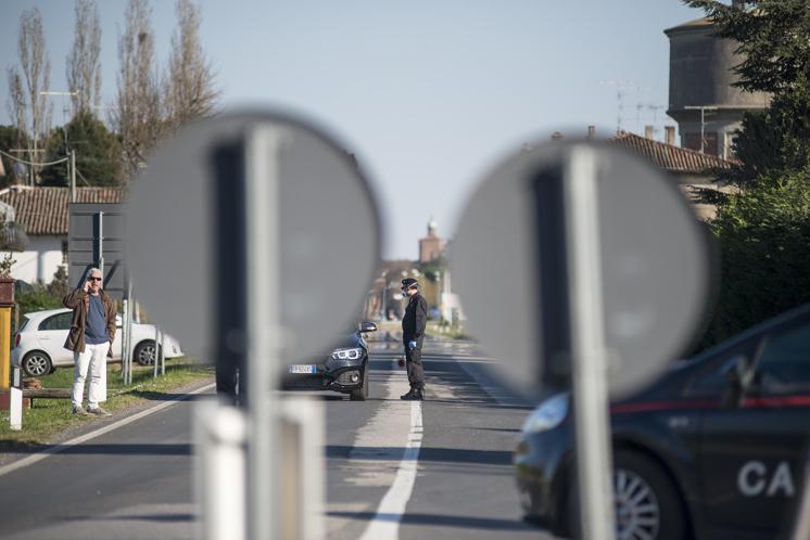 Mezza Italia zona rossa da oggi, regole fino a Pasqua