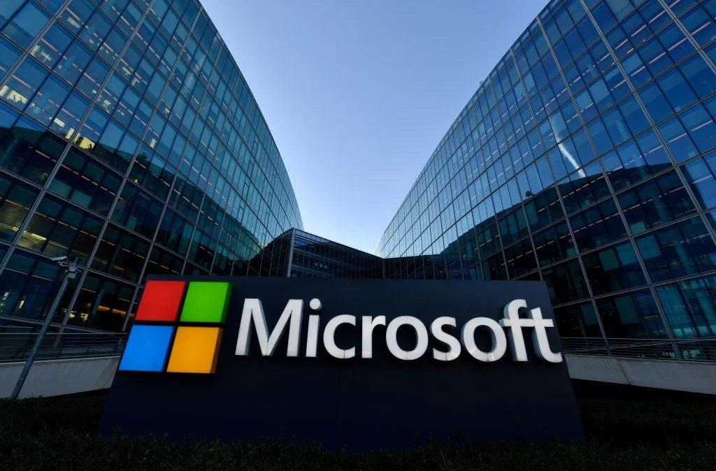 Microsoft riapre la centrale nucleare di Meltdown: serve energia per Intelligenza Artificiale